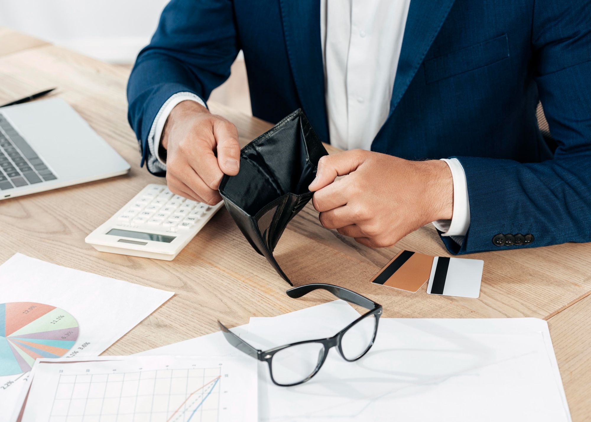 harga-naik-gaji-diam-realita-ekonomi-yang-bikin-kita-semua-harus-lebih-cerdas