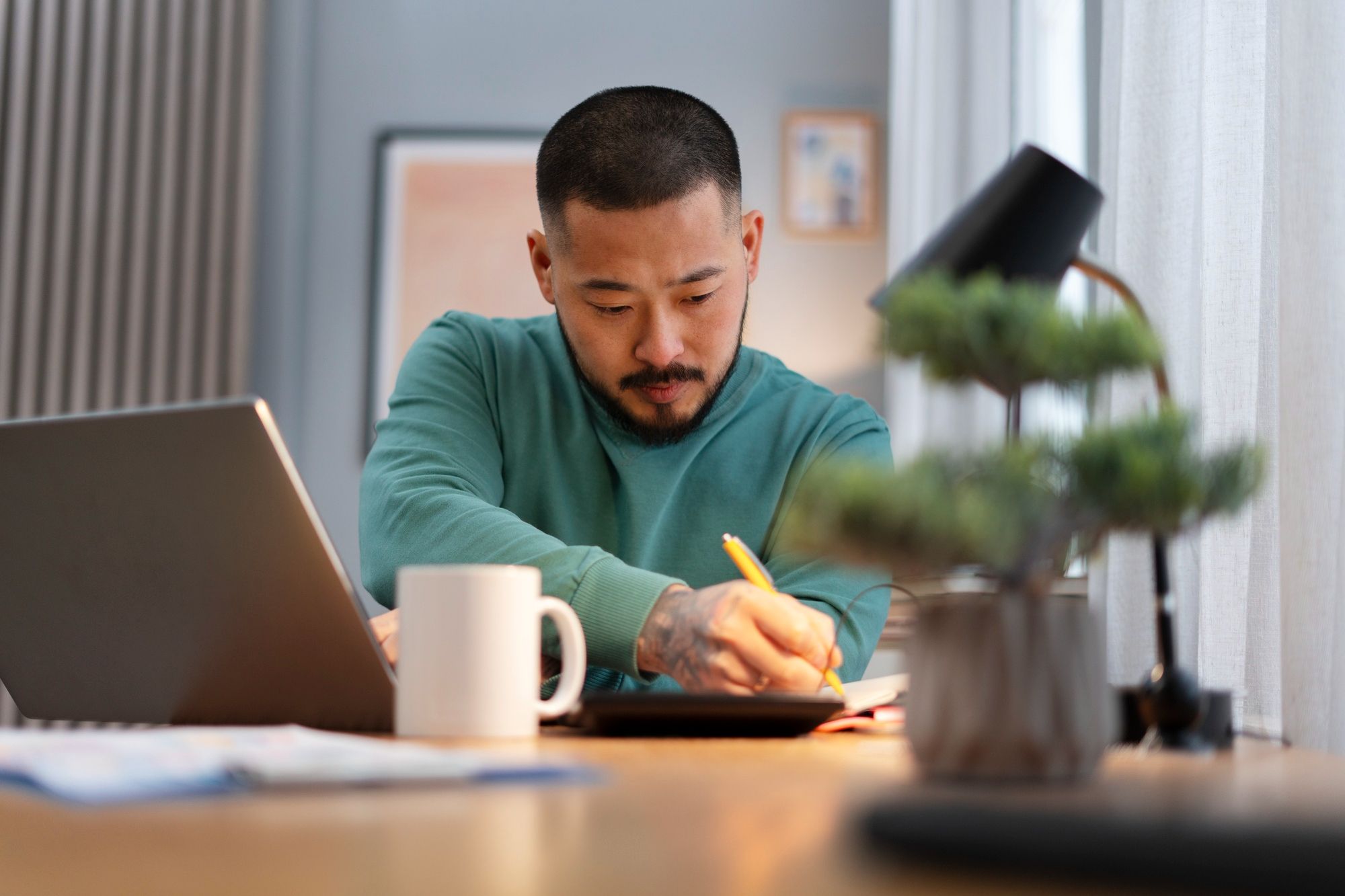 Side Hustle Trap: Ketika Cuan Tambahan Malah Bikin Hidup Tambah Capek